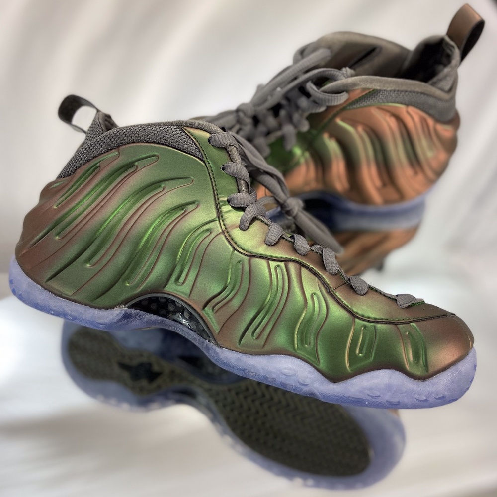Nike AA3963-001 Air Foamposite One Iridescent NWOB
